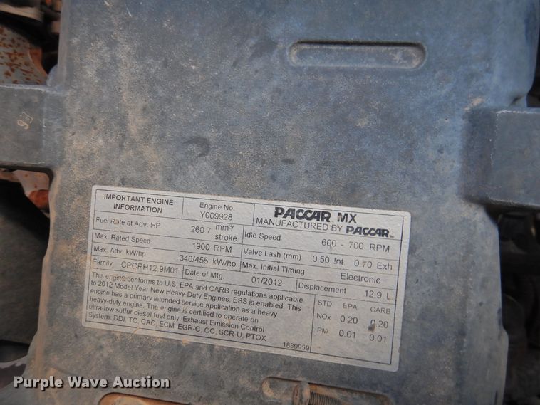 image for item DI0204 2013 Peterbilt 388  semi truck