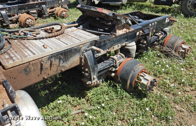 image for item DI0204 2013 Peterbilt 388  semi truck