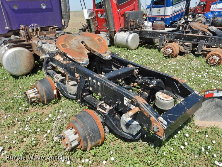 image for item DI0204 2013 Peterbilt 388  semi truck