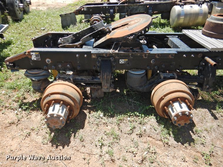 image for item DI0205 2011 Peterbilt 388 semi truck