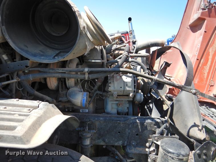 image for item DI0206 2007 Freightliner ST12  semi truck