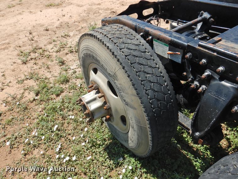 image for item DI0206 2007 Freightliner ST12  semi truck