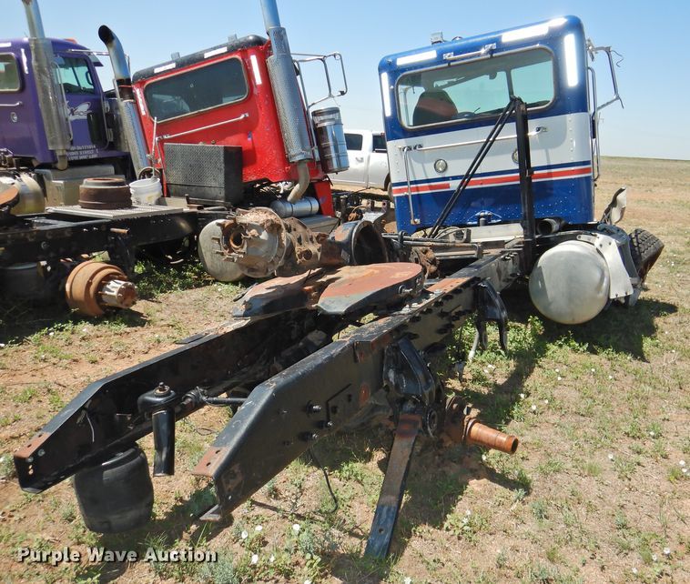 image for item DI0207 2007 Peterbilt 385  semi truck