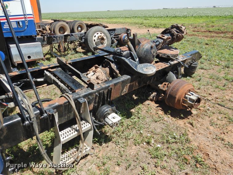 image for item DI0207 2007 Peterbilt 385  semi truck