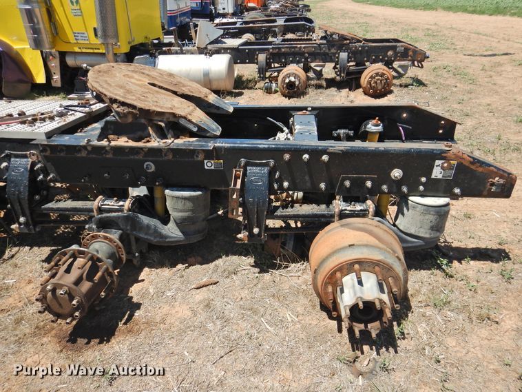 image for item DI0217 2011 Peterbilt 388  semi truck