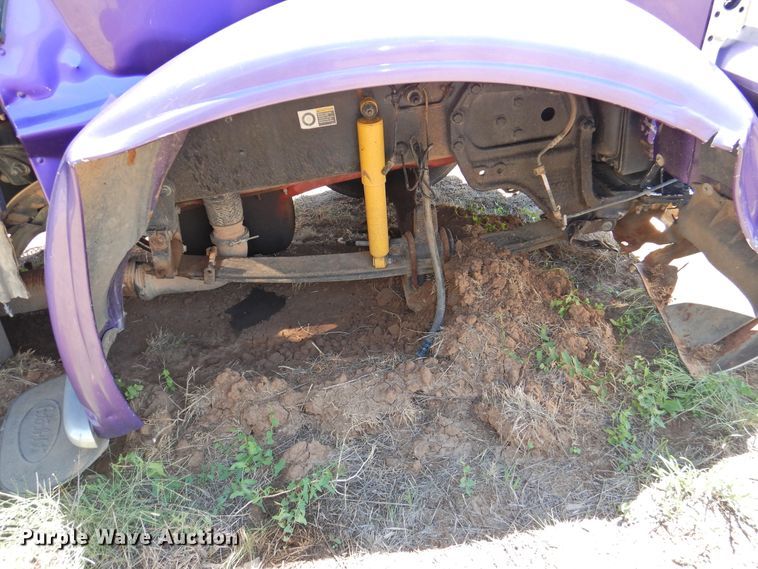 image for item DI0217 2011 Peterbilt 388  semi truck