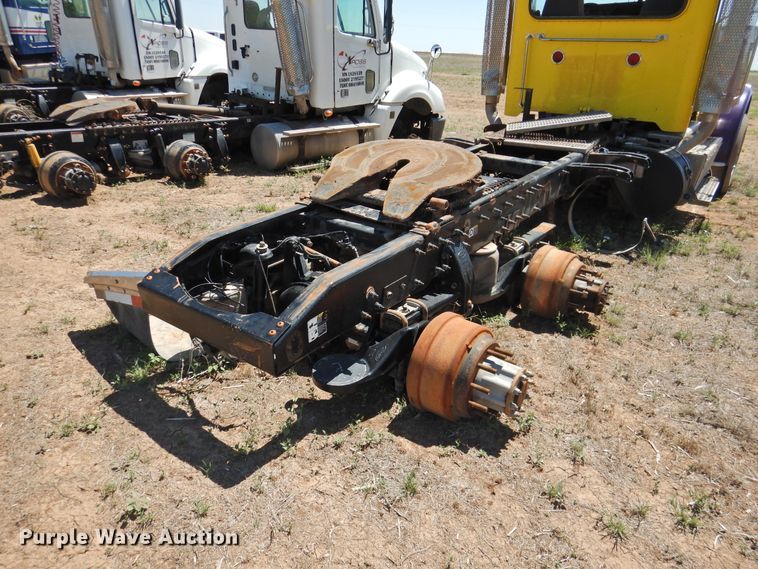 image for item DI0223 2013 Peterbilt 389  semi truck