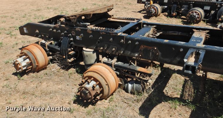 image for item DI0223 2013 Peterbilt 389  semi truck