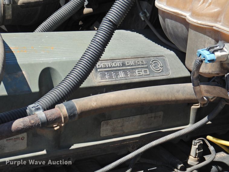 image for item DI0224 2005 Freightliner ST120  semi truck