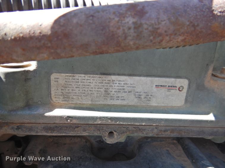 image for item DI0224 2005 Freightliner ST120  semi truck