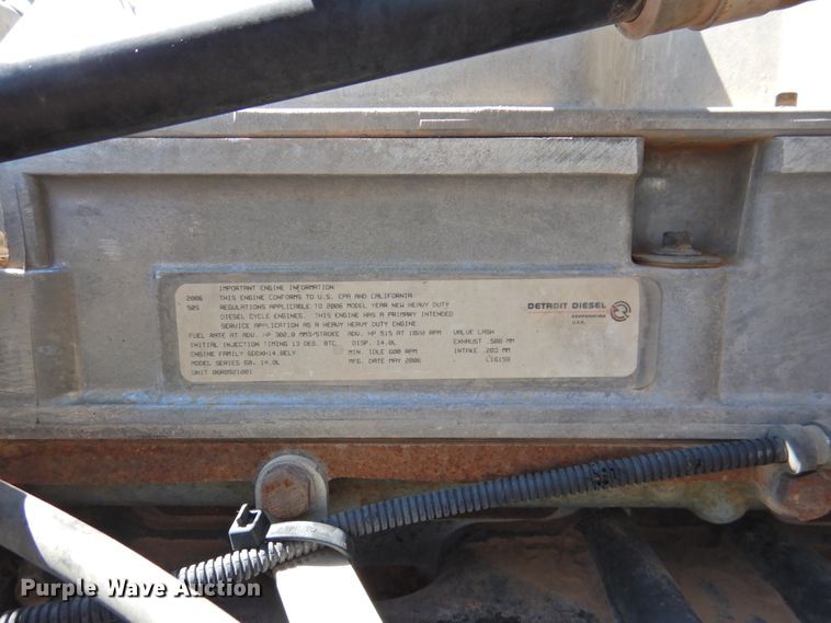 image for item DI0227 2007 Freightliner ST120  semi truck