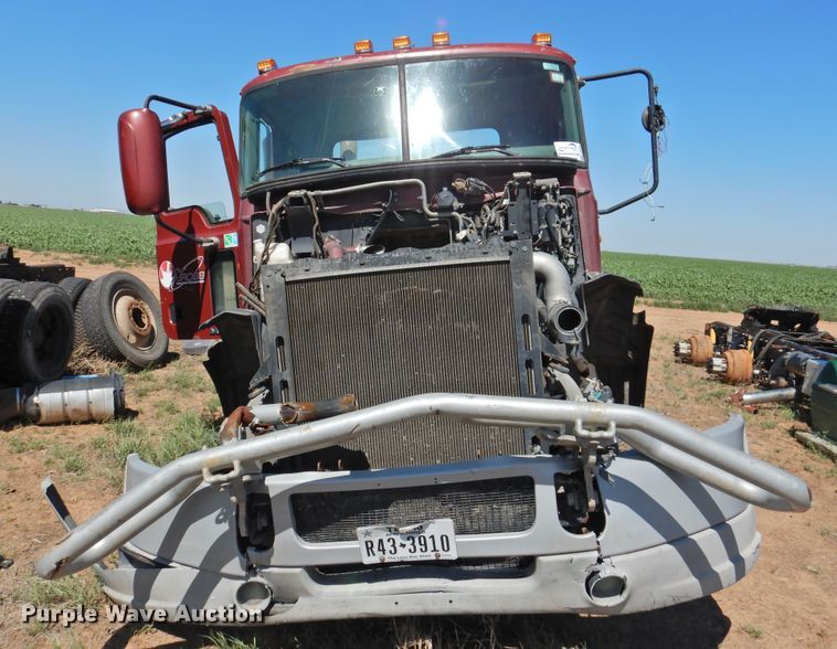 image for item DI0228 2012 Mack CXU613  semi truck