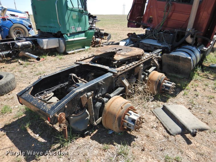 image for item DI0228 2012 Mack CXU613  semi truck