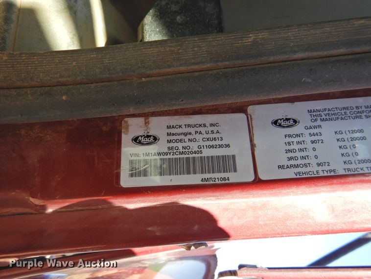 image for item DI0228 2012 Mack CXU613  semi truck