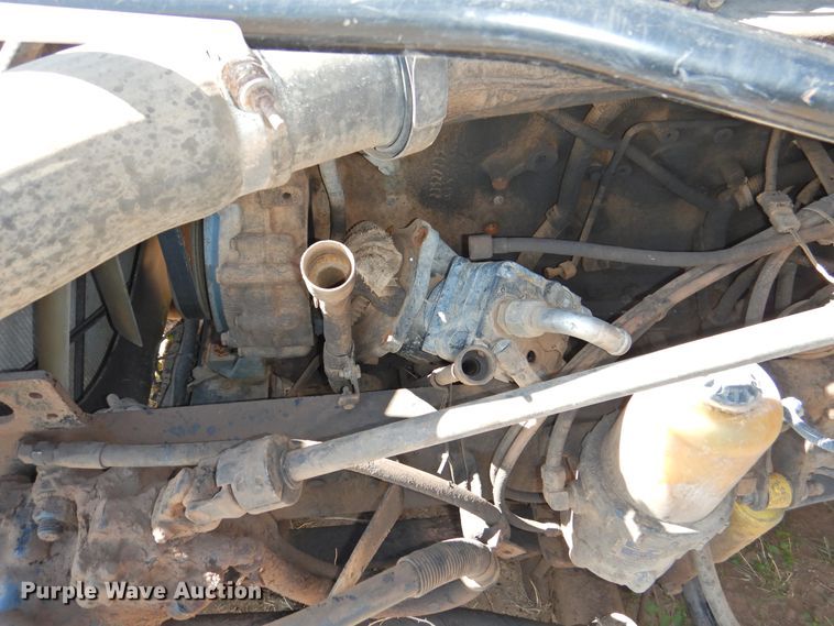 image for item DI0231 2005 Freightliner Columbia 120  semi truck