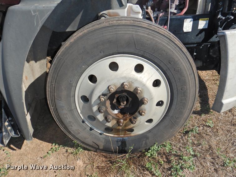 image for item DI0235 2012 Mack CXU613  semi truck