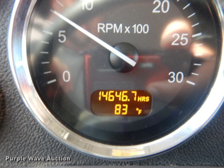 image for item DI0272 2013 Peterbilt 389  semi truck