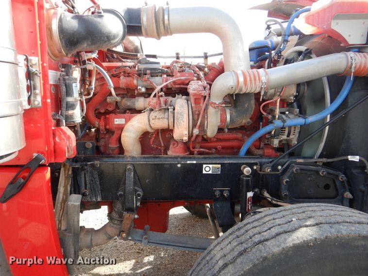 image for item DI0272 2013 Peterbilt 389  semi truck