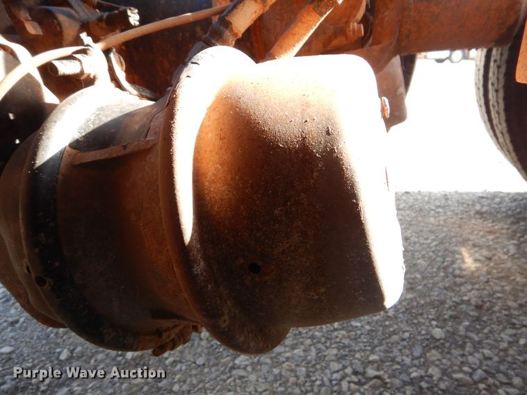 image for item DI0272 2013 Peterbilt 389  semi truck