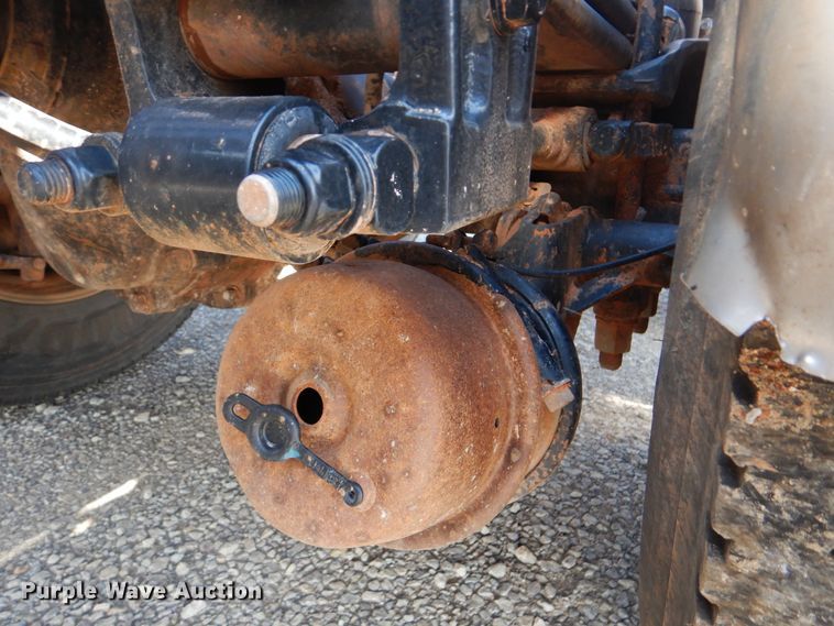 image for item DI0272 2013 Peterbilt 389  semi truck