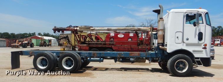 image for item DI0283 1990 Peterbilt 362  truck cab and chassis