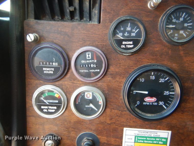 image for item DI0283 1990 Peterbilt 362  truck cab and chassis