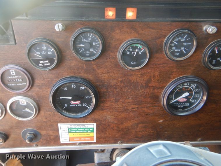 image for item DI0283 1990 Peterbilt 362  truck cab and chassis