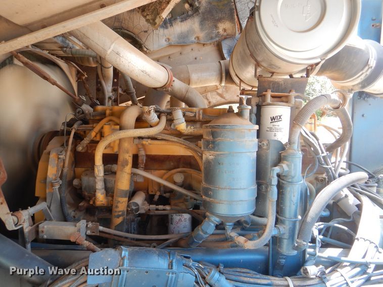 image for item DI0283 1990 Peterbilt 362  truck cab and chassis