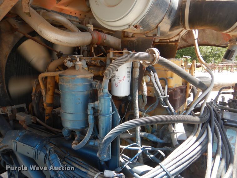 image for item DI0283 1990 Peterbilt 362  truck cab and chassis