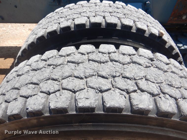 image for item DI0283 1990 Peterbilt 362  truck cab and chassis