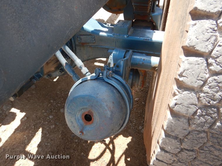 image for item DI0283 1990 Peterbilt 362  truck cab and chassis