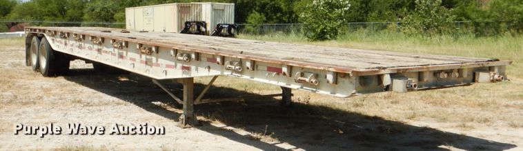 image for item DJ0749 1982 Trailmobile W71U flatbed trailer