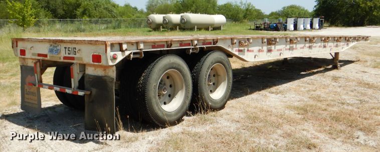 image for item DJ0749 1982 Trailmobile W71U flatbed trailer