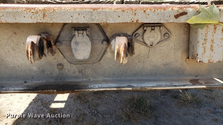 image for item DJ0749 1982 Trailmobile W71U flatbed trailer