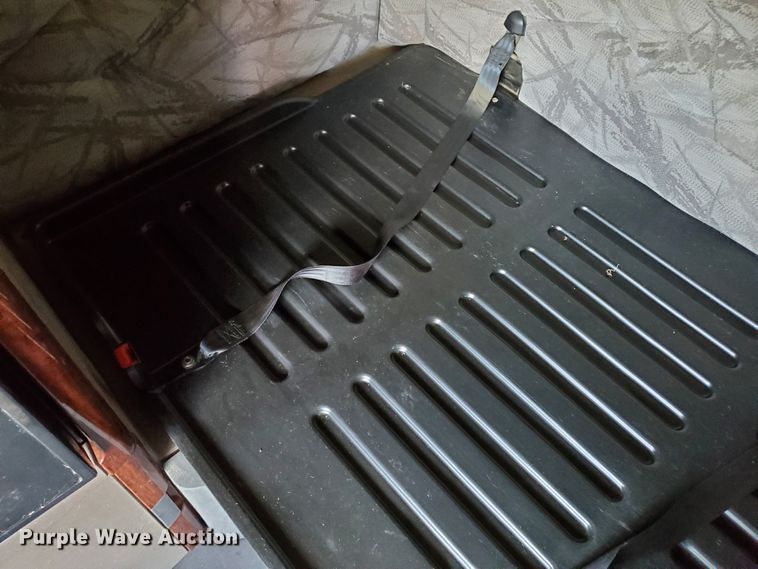 image for item DJ3166 2015 Freightliner Cascadia  semi truck