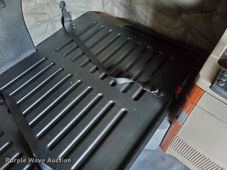 image for item DJ3166 2015 Freightliner Cascadia  semi truck