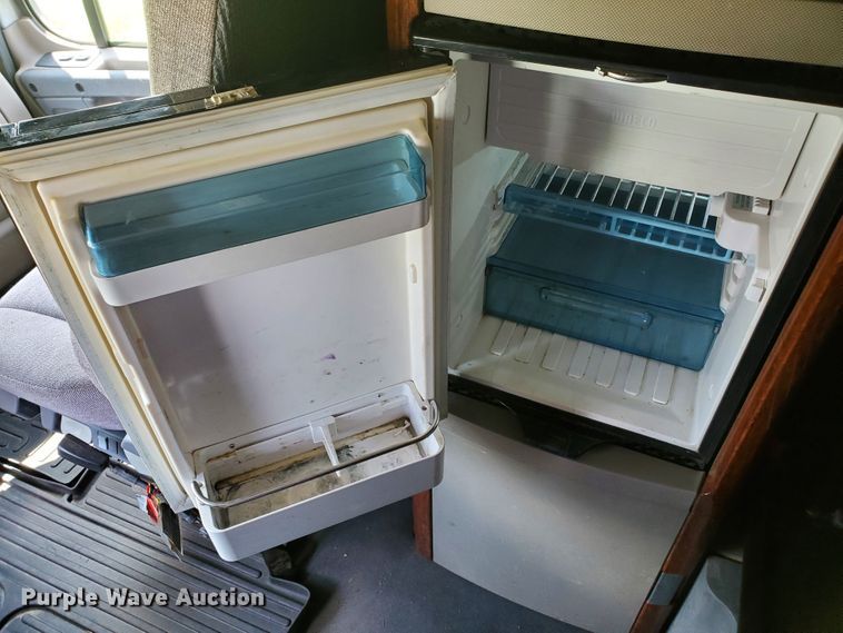 image for item DJ3166 2015 Freightliner Cascadia  semi truck