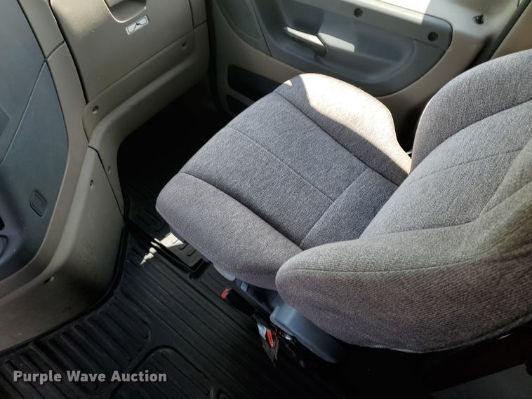 image for item DJ3166 2015 Freightliner Cascadia  semi truck