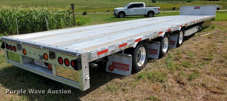 image for item DJ3167 2018 Doonan Chaparrel II 532ACLGC1NFZ flatbed trailer