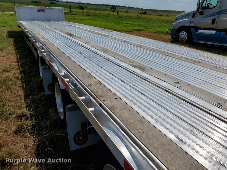 image for item DJ3167 2018 Doonan Chaparrel II 532ACLGC1NFZ flatbed trailer