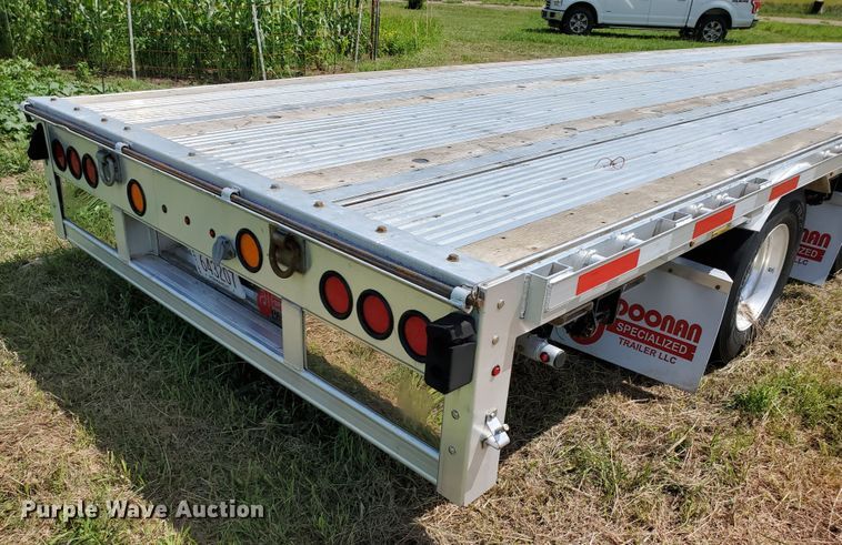 image for item DJ3167 2018 Doonan Chaparrel II 532ACLGC1NFZ flatbed trailer