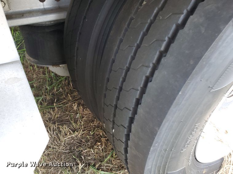 image for item DJ3167 2018 Doonan Chaparrel II 532ACLGC1NFZ flatbed trailer