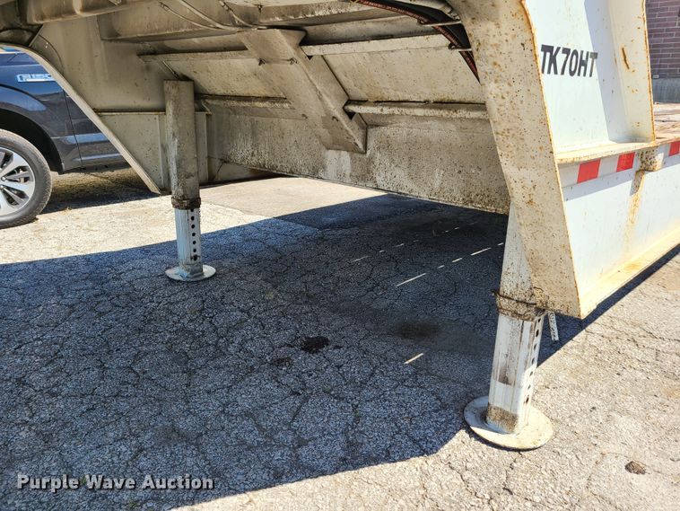 image for item EL9888 1985 Trail King TK70HT drop deck equipment trailer