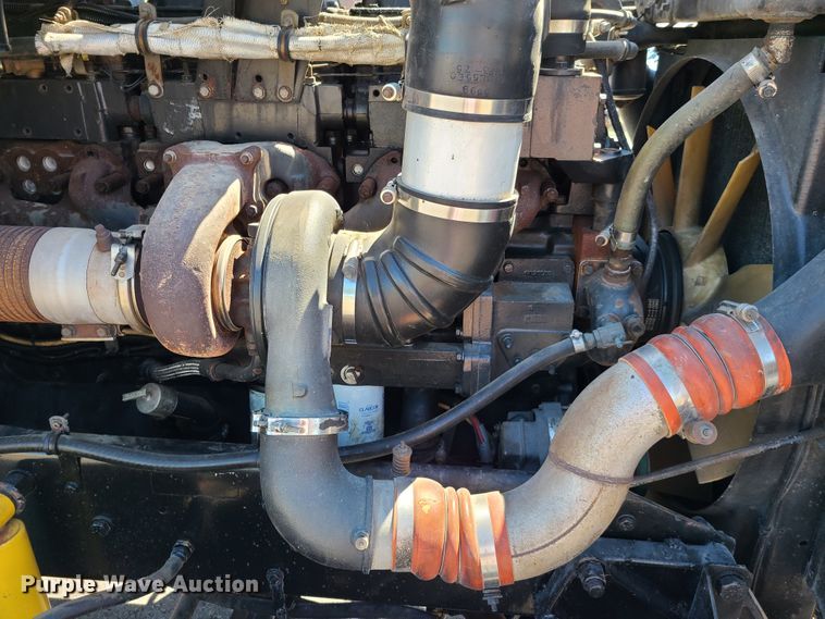 image for item EL9894 1995 Kenworth T800  semi truck