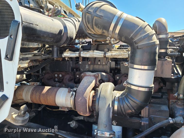 image for item EL9894 1995 Kenworth T800  semi truck