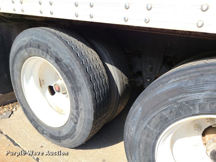 image for item EL9906 1995 Kentucky dry van trailer