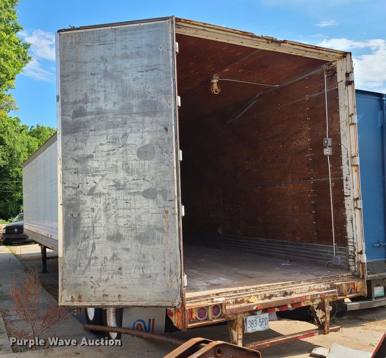 image for item EL9907 1990 Great Dane dry van trailer