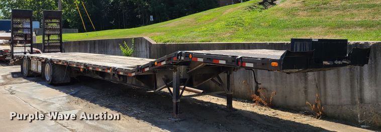 image for item EL9910 1998 Clark equipment trailer