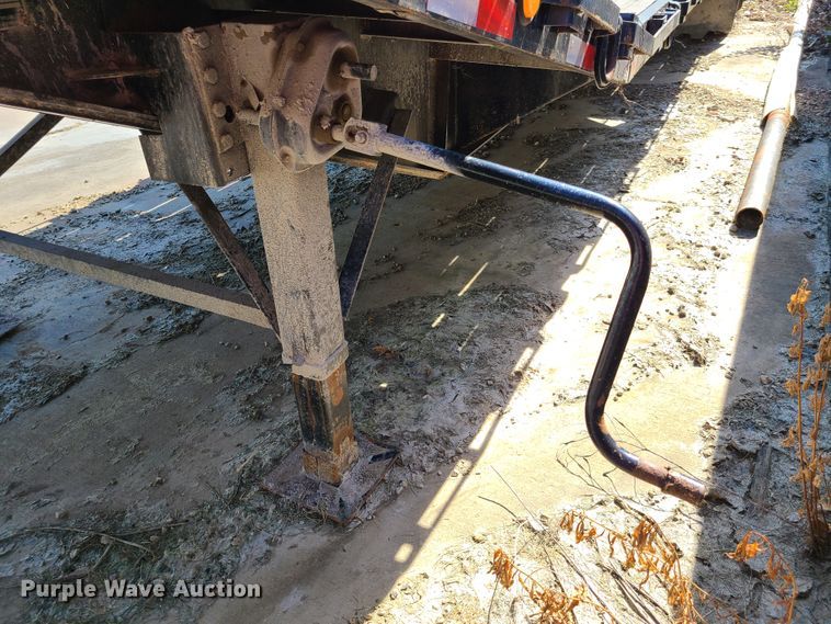 image for item EL9910 1998 Clark equipment trailer