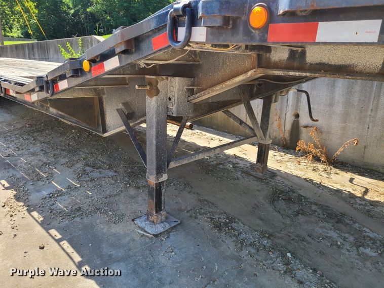 image for item EL9910 1998 Clark equipment trailer